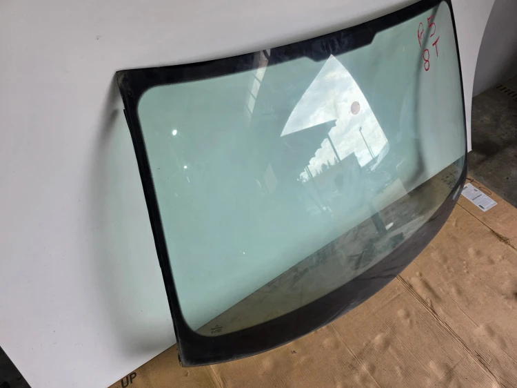 SZYBA PRZEDNIA CZOŁOWA AUDI A5 8T SHATTERPRUFE BEZ SENSORA
