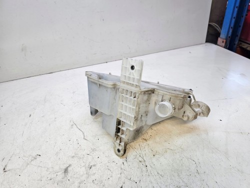ZBIORNIK PŁYNU DO SPRYSKIWACZY AUDI A1 8X VW SEAT 6C0955453G