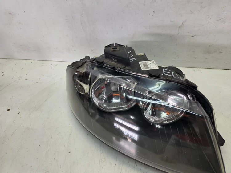 REFLEKTOR LAMPA PRAWY PRZÓD EU AUDI A3 8P DUŻY GRILL 8P0941004K 1/26