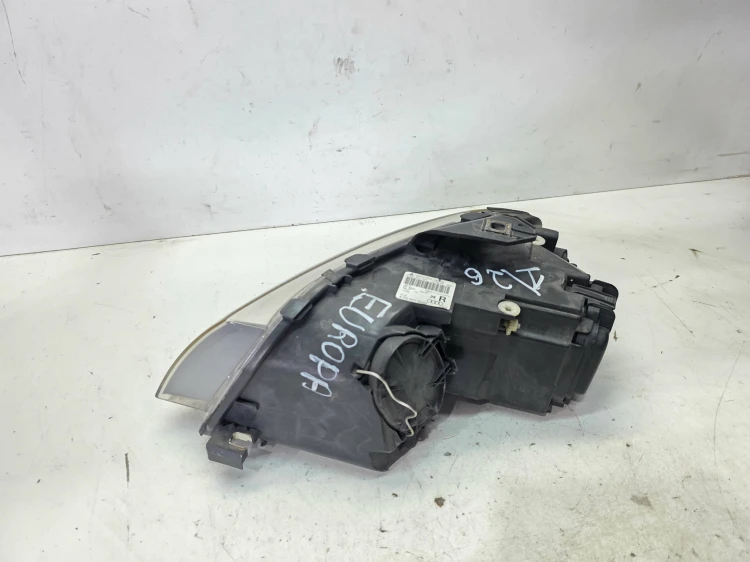 REFLEKTOR LAMPA PRAWY PRZÓD EU AUDI A3 8P DUŻY GRILL 8P0941004K 1/26