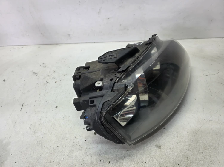 REFLEKTOR PRAWY AUDI A3 8P LIFT 8P0941004L UK ŁADNY