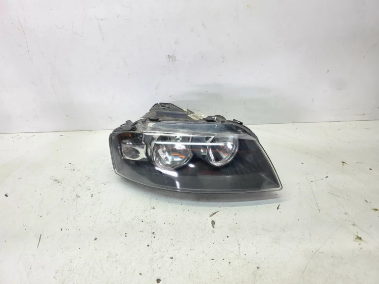 REFLEKTOR PRAWY AUDI A3 8P LIFT 8P0941004L UK ŁADNY
