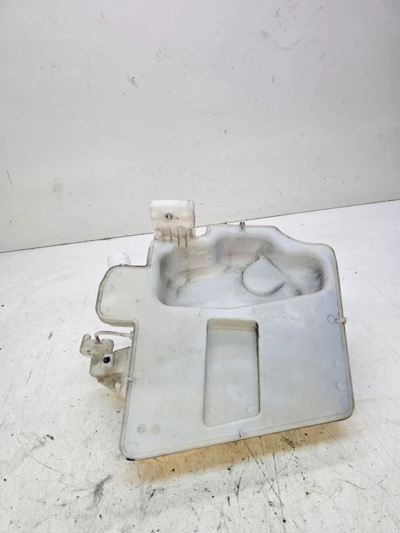ZBIORNIK PŁYNU DO SPRYSKIWACZY AUDI A1 8X VW SEAT 6C0955453G