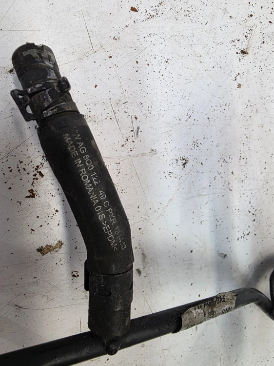 PRZEWODY WODY AUDI A3 8V VW 1.6 TDI 04L121030 5Q0121064AD 5Q0121064BB