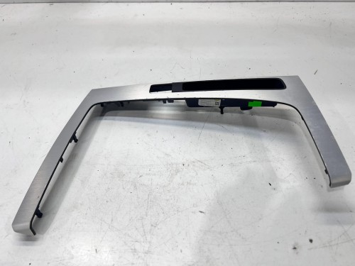 DEKOR KONSOLI TUNELU ŚRODKOWEGO AUDI Q5 FY 80A 80B863969 SZCZOT.ALUMINIUM 1