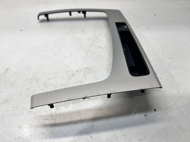 DEKOR KONSOLI TUNELU ŚRODKOWEGO AUDI Q5 FY 80A 80B863969 SZCZOT.ALUMINIUM 1