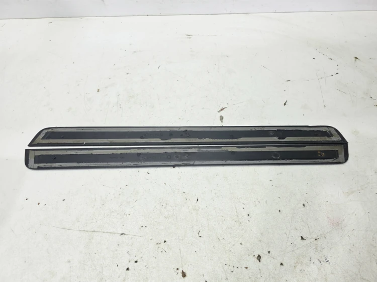 LISTWY PROGOWE LEWA + PRAWA AUDI A5 S5 8T COUPE CABRIO 8T0853373 8T0857374