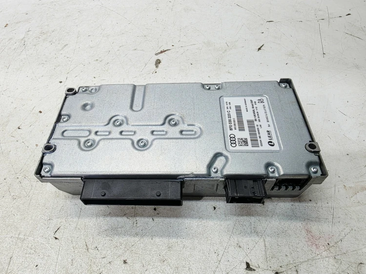 WZMACNIACZ RADIA BANG & OLUFSEN AUDI A5 S5 8F CABRIO 8F0035223C