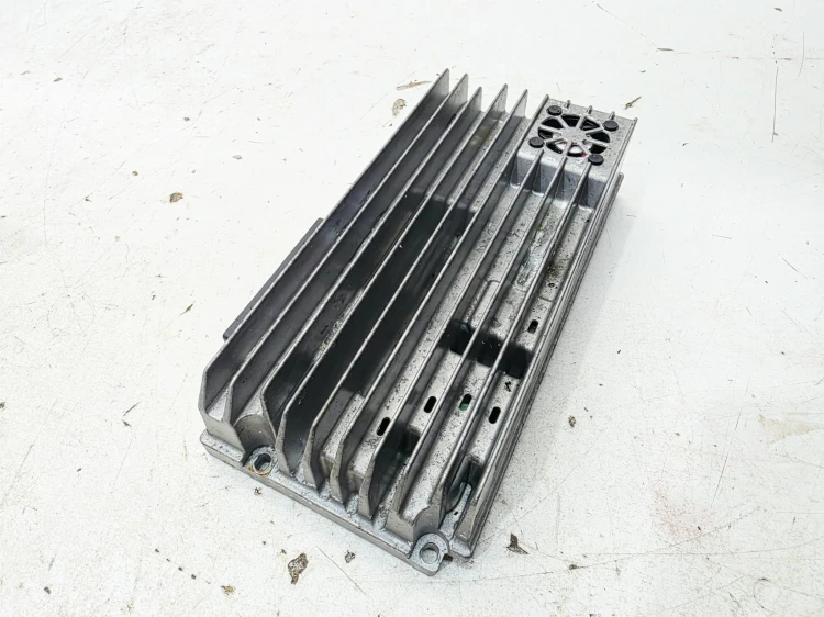 WZMACNIACZ RADIA BANG & OLUFSEN AUDI A5 S5 8F CABRIO 8F0035223C