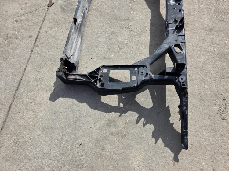 PAS PRZEDNI WZMOCNIENIE CZOŁOWE AUDI A4 B8 A5 8T LIFT 8K0805594M