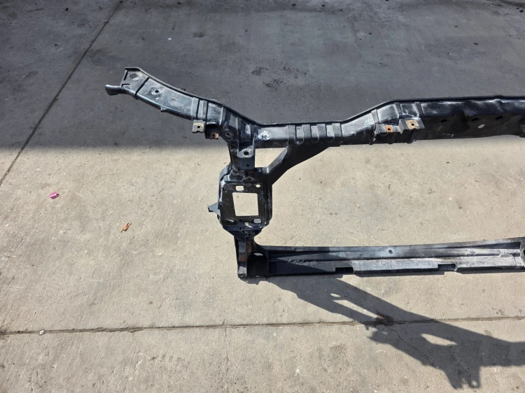 PAS PRZEDNI WZMOCNIENIE CZOŁOWE AUDI A4 B8 A5 8T LIFT 8K0805594M