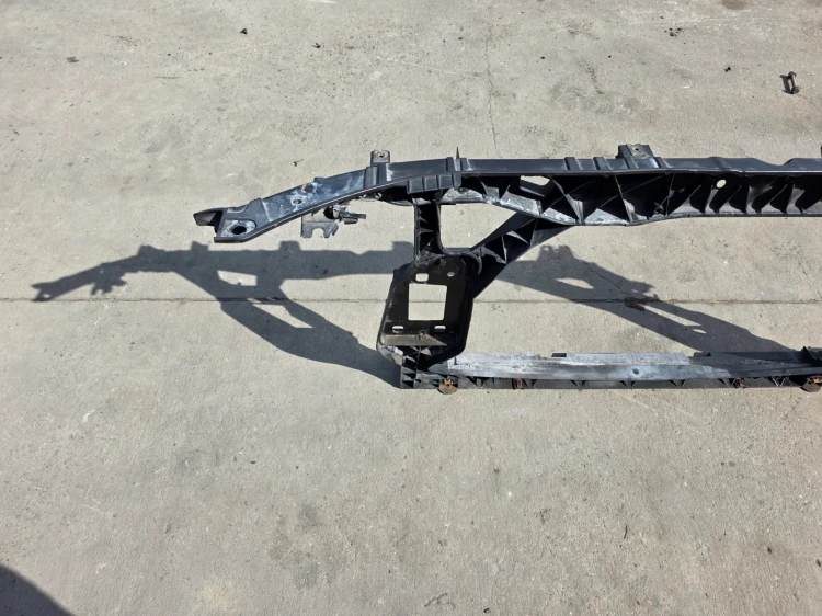 PAS PRZEDNI WZMOCNIENIE CZOŁOWE AUDI A4 B8 A5 8T LIFT 8K0805594M