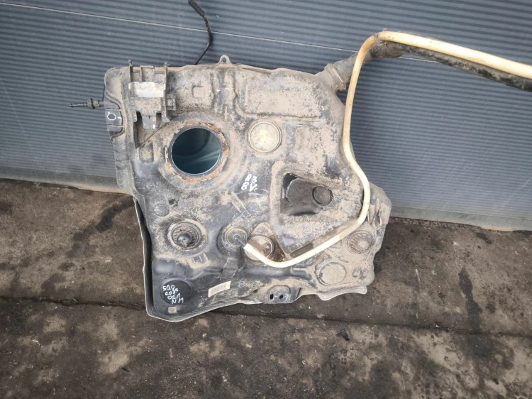 BAK ZBIORNIK PALIWA AUDI A3 8V VW SKODA 5Q0201021NM BENZYNA