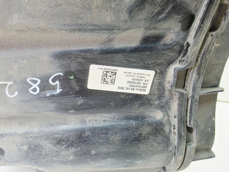 ZBIORNIK POMPA PŁYNU ADBLUE AUDI A4 B9 A5 8W 2.0 TDI 8W0131878AC