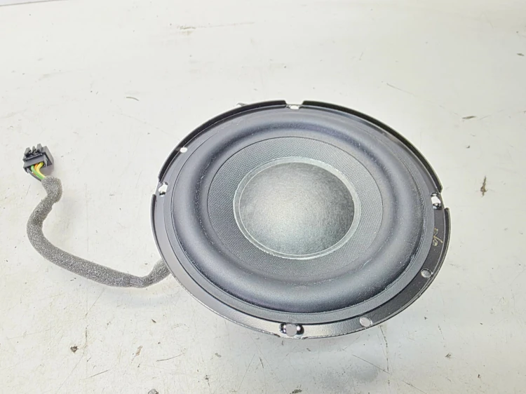 GŁOŚNIK SUBWOOFER TUBA AUDI A4 B9 AVANT A5 8W SPORTBACK 8W9035382B