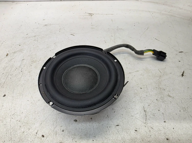 GŁOŚNIK SUBWOOFER TUBA AUDI A4 B9 AVANT A5 8W SPORTBACK 8W9035382B