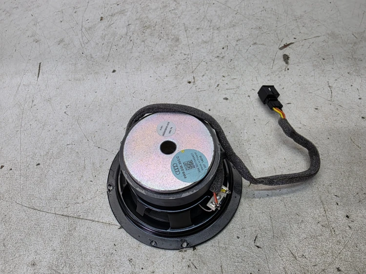 GŁOŚNIK SUBWOOFER TUBA AUDI A4 B9 AVANT A5 8W SPORTBACK 8W9035382B