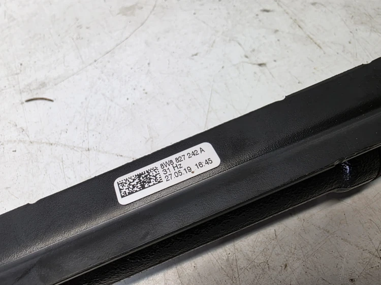 CIĘŻAREK WYRÓWNOWAŻAJĄCY AUDI A5 8W SPORTBACK 8W8827242A