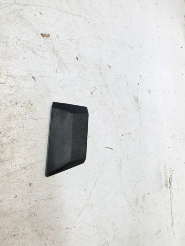 ZAŚLEPKA OSŁONA SŁUPKA PRAWA AUDI A5 8W SPORTBACK 8W8853590