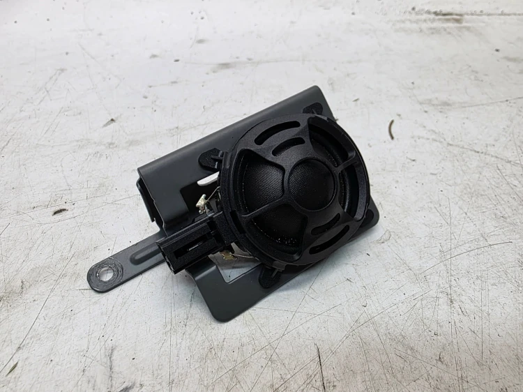GŁOŚNIK WYSOKOTONOWY BANG LEWY AUDI A4 B9 A5 8W 8W6035399D