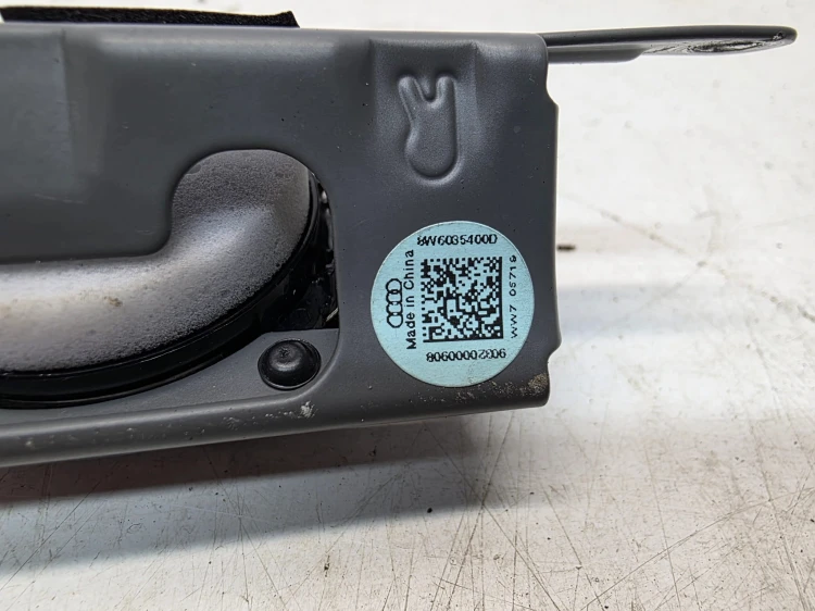 GŁOŚNIK WYSOKOTONOWY BANG PRAWY AUDI A4 B9 A5 8W6035400D