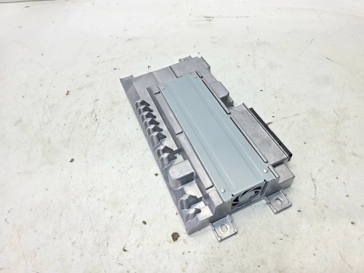 WZMACNIACZ RADIA BANG & OLUFSEN AUDI A5 8W A4 B9 8W0035465