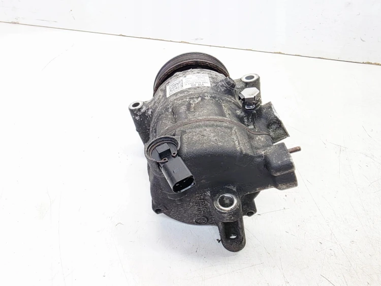 SPRĘŻARKA KOMPRESOR KLIMATYZACJI AUDI VOLKSWAGEN SEAT SKODA 5Q0820803C