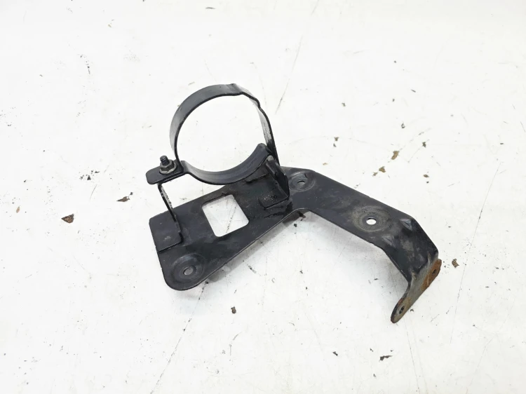 UCHWYT MOCOWANIE POMPY WODY AUDI A4 B9 A5 8W 2.0 TDI 8W0145896C