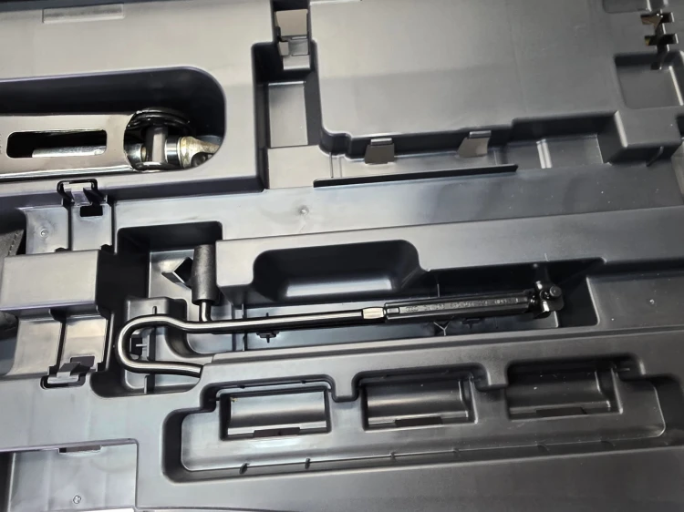 ZESTAW NAPRAWCZY SKRZYNKA AUDI A4 B9 AVANT 8W9861486A KOMPLETNA