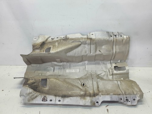 OSŁONA TERMICZNA TUNELU AUDI A4 B9 A5 8W 8W0804160C