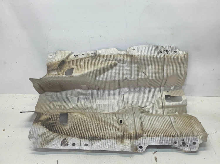 OSŁONA TERMICZNA TUNELU AUDI A4 B9 A5 8W 8W0804160C