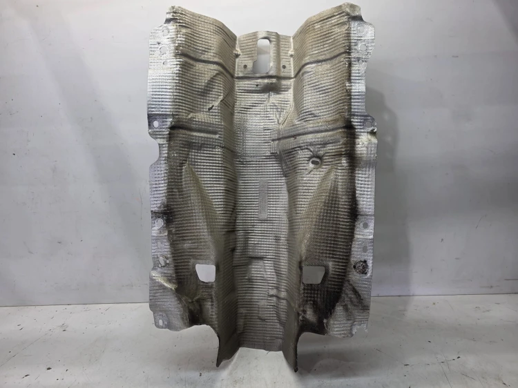 OSŁONA TERMICZNA TUNELU AUDI A4 B9 A5 8W 8W0804160C
