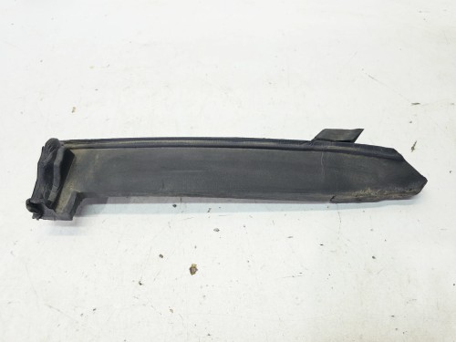 WYGŁUSZENIE BŁOTNIKA PRAWE AUDI A3 8V 8V0823722B