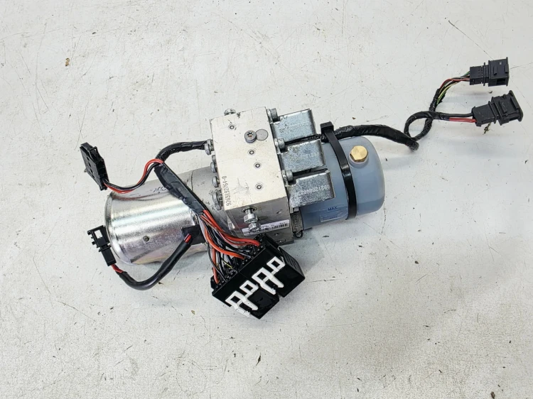 POMPA POMPKA DACHU AUDI A5 8F 8T CABRIO 8F0871791