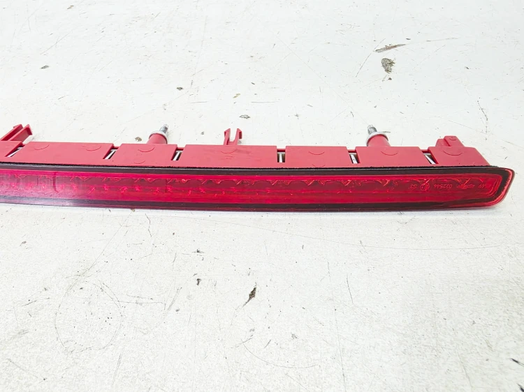 TRZECIE ŚWIATŁO STOP AUDI A5 8F CABRIO 8F0945097