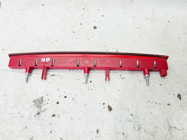 TRZECIE ŚWIATŁO STOP AUDI A5 8F CABRIO 8F0945097