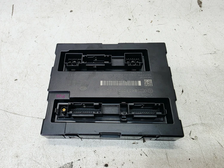 MODUŁ STEROWNIK KOMFORTU AUDI A4 B8 A5 8T Q5 8R 8K0907064BQ