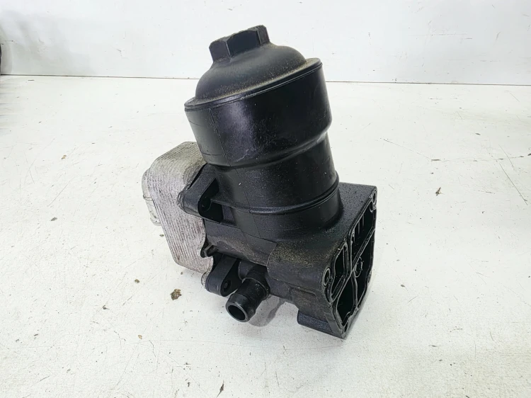 OBUDOWA FILTRA OLEJU AUDI VOLKSWAGEN SEAT SKODA 1.6 2.0 TDI 03L115389E