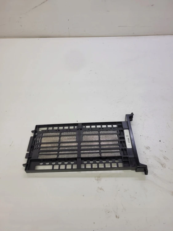 NAGRZEWNICA ELEKTRYCZNA AUDI A4 B9 A5 8W0819011A