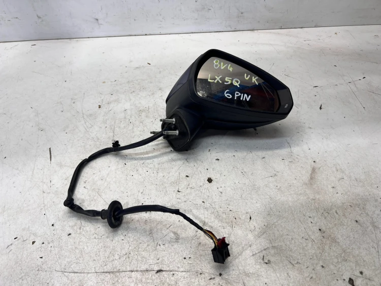 LUSTERKO ZEWNĘTRZNE PRAWE AUDI A3 8V 8V3 8V4 LX5G 6 PIN UK
