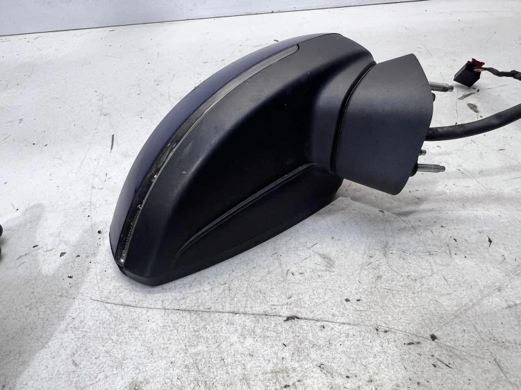 LUSTERKO ZEWNĘTRZNE PRAWE AUDI A3 8V 8V3 8V4 LX5G 6 PIN UK
