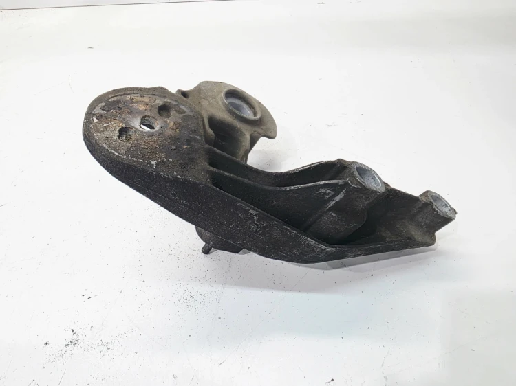 ŁAPA MOCOWANIE PODUSZKI SILNIKA LEWA AUDI A6 C6 4F0199351AG