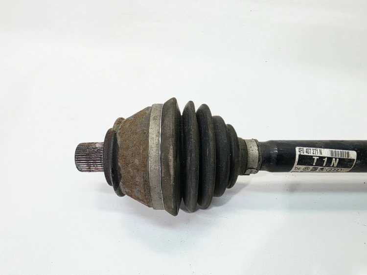 PÓŁOŚ LEWY PRZÓD LEWA PRZEDNIA AUDI A6 C6 4F0407271N