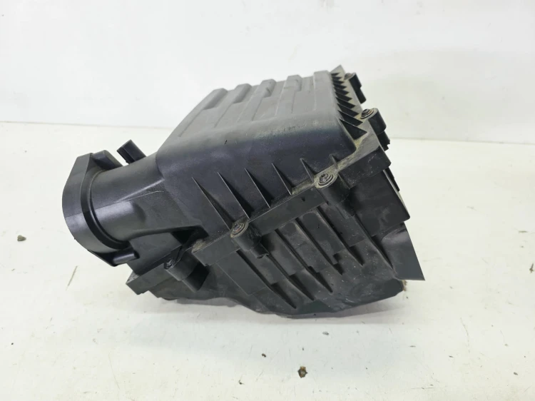 OBUDOWA FILTRA POWIETRZA AUDI A3 8V VOLKSWAGEN SEAT SKODA 5Q0129607AE