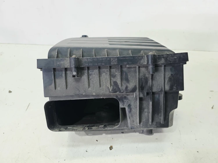 OBUDOWA FILTRA POWIETRZA AUDI A3 8V VOLKSWAGEN SEAT SKODA 5Q0129607AE