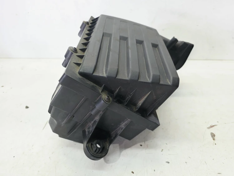 OBUDOWA FILTRA POWIETRZA AUDI A3 8V VOLKSWAGEN SEAT SKODA 5Q0129607AE