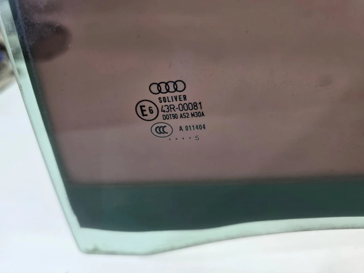 SZYBA DRZWI LEWY TYŁ AUDI A4 B7 8E9 AVANT 2005 ROK FOLIA