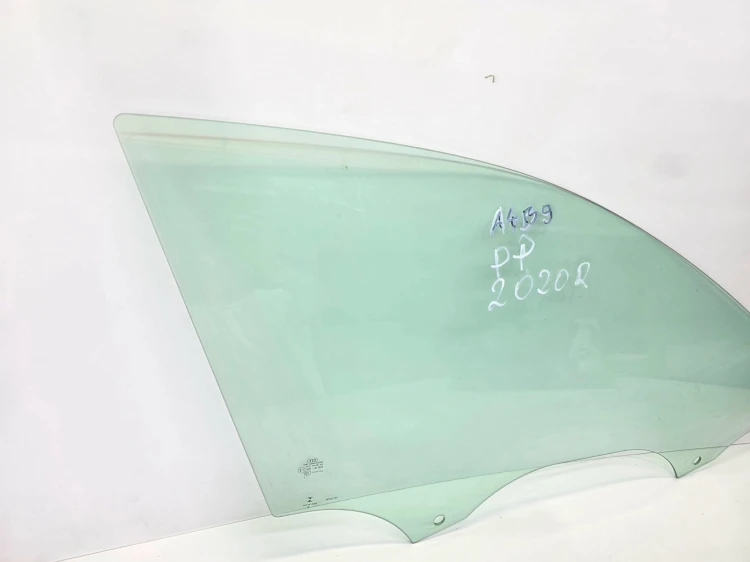 SZYBA BOCZNA DRZWI PRAWY PRZÓD AUDI A4 B9 8W0845202 2020 ROK