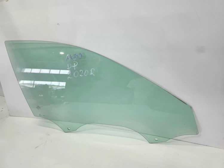 SZYBA BOCZNA DRZWI PRAWY PRZÓD AUDI A4 B9 8W0845202 2020 ROK