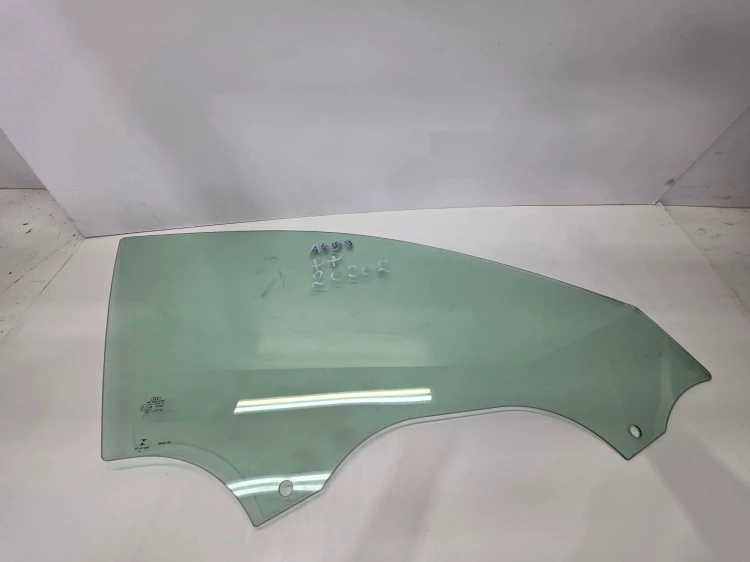 SZYBA BOCZNA DRZWI PRAWY PRZÓD AUDI A4 B9 8W0845202 2020 ROK